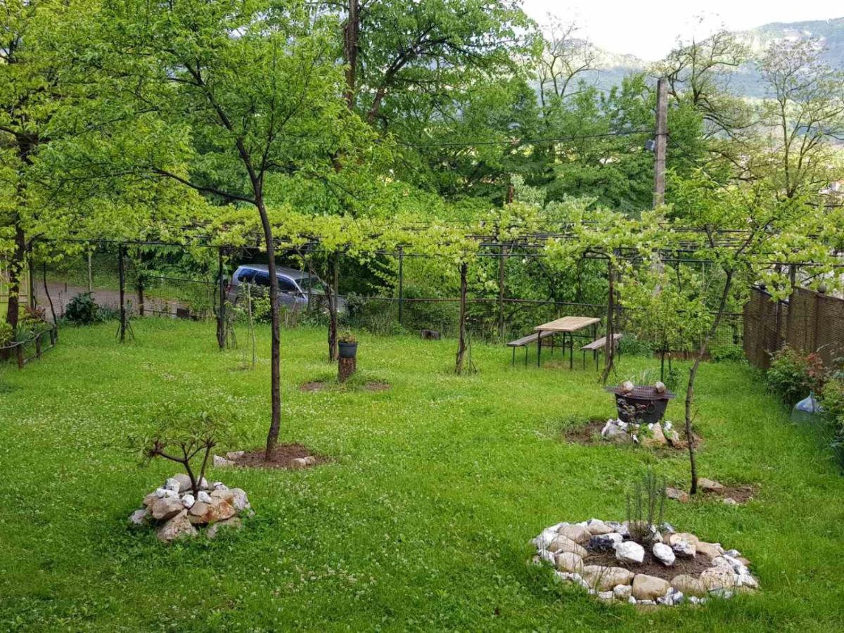 Tkhibuli Guest House Tqibuli Dış mekan fotoğraf